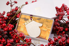 Load image into Gallery viewer, 'Christmas Mitten'